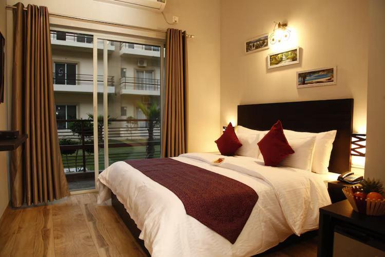 Anandan Citrine Hotel Vrindāvan Buitenkant foto