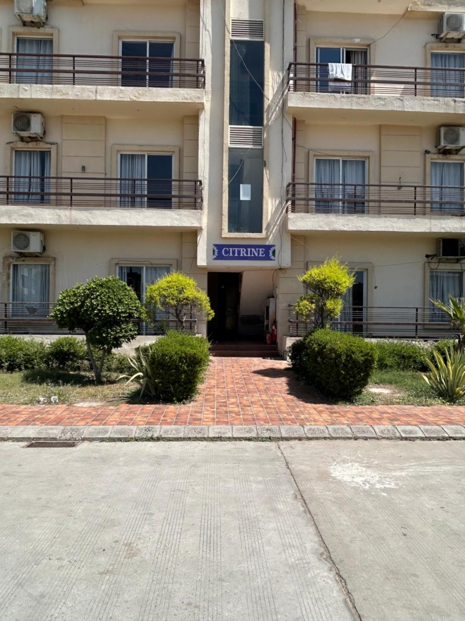 Anandan Citrine Hotel Vrindāvan Buitenkant foto